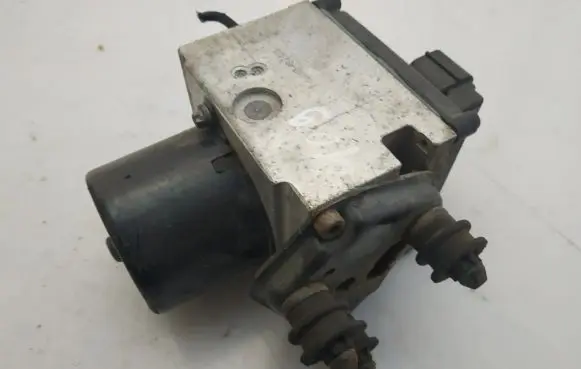 Volkswagen PASSAT B6 ABS Pump 3C0614109