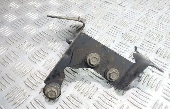 Chrysler PT Cruiser ABS pump bracket 