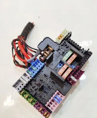 Mercedes-Benz C W205 Fuse box set A2059068501