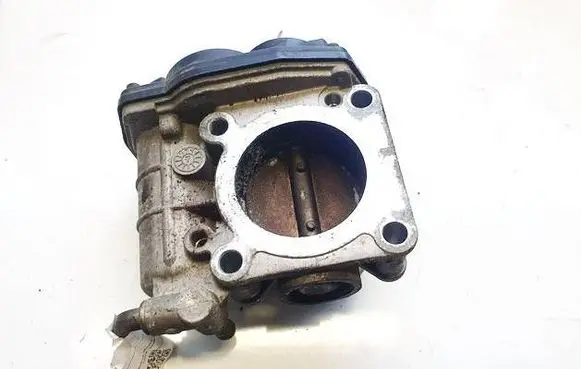 Nissan Qashqai Throttle valve 52601 G8305