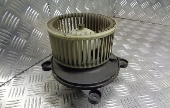Chrysler PT Cruiser Front door blower motor 790876G