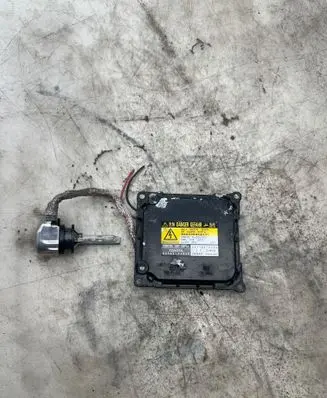 Toyota Auris 150 Xenon control unit/module 8596752020 MAX25000V 0311000294