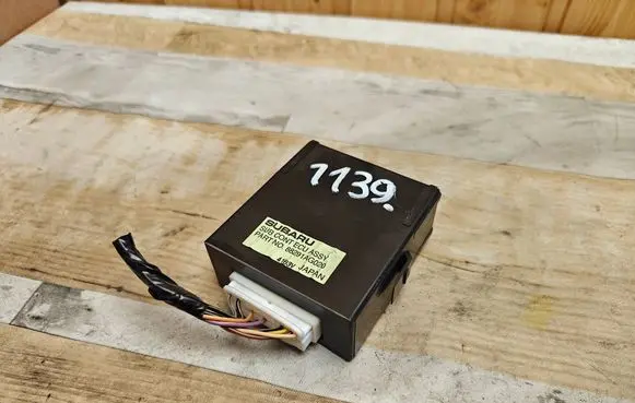 Subaru Outback Air suspension control unit module (rear) 88291AG020