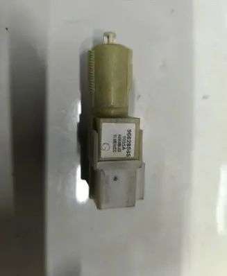 Opel Antara Brake pedal sensor switch 96628565 1055A
