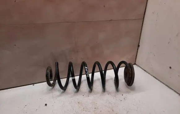 Volkswagen Golf V Rear coil spring