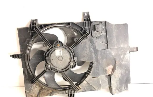 Nissan Micra Radiator cooling fan shroud 1831450K00
