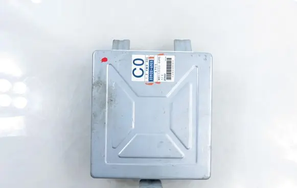 Subaru Justy Engine control unit/module MB1120004495 3392069E5