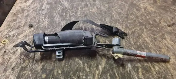 Volvo XC70 Front seatbelt 30730990