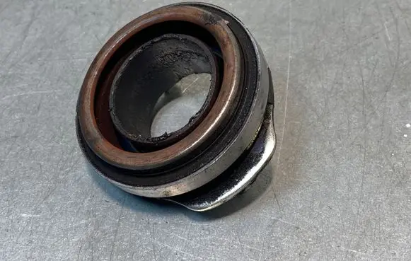 KIA Stonic clutch release bearing 571193020010