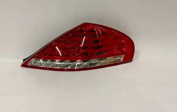 BMW 6 E63 E64 Rear/tail lights 7177070