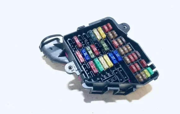 Volkswagen Golf IV Fuse box set 8d1941824