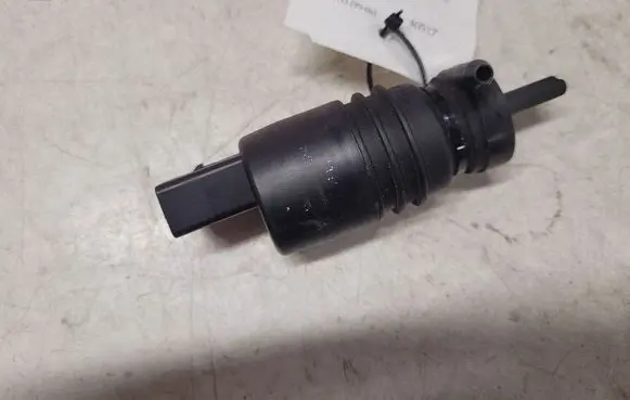 BMW X5 E53 Windscreen/windshield washer pump