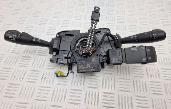 Renault Captur Wiper turn signal indicator stalk/switch 255675887R 479457095R