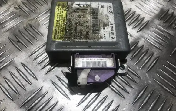 Volvo S40, V40 Airbag control unit/module 0285001147 30855882b