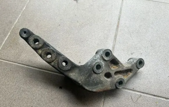 Citroen Jumper Engine mounting bracket 55259297