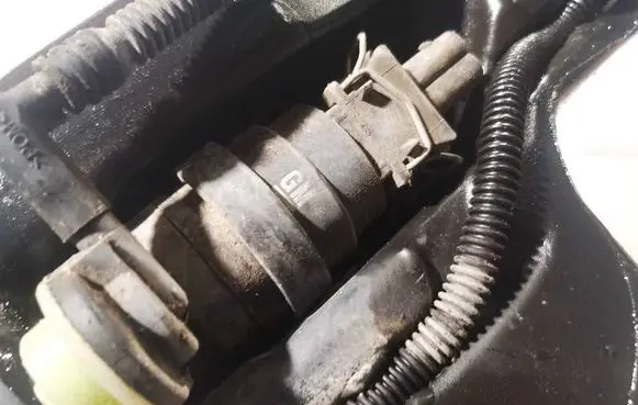 Opel Astra H Windscreen/windshield washer pump 