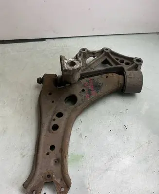 Seat Cordoba (6L) Front lower control arm/wishbone 654