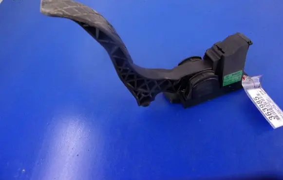 Seat Cordoba (6L) Accelerator throttle pedal 6Q1721503A