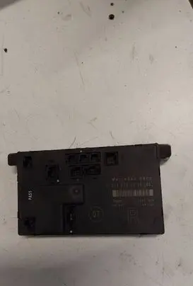 Mercedes-Benz E W211 Door control unit/module 2118701026