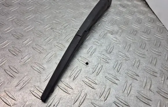 KIA Soul Rear wiper blade arm 873762K000