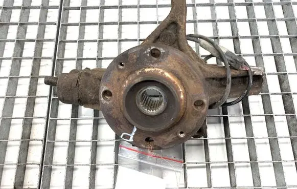 Peugeot 308 Front wheel hub spindle knuckle 