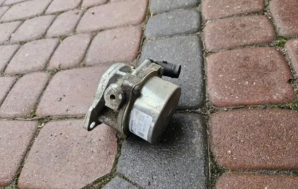 Renault Megane IV Vacuum pump 146502327R