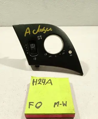 Mercedes-Benz A W168 Central console control unit 121212212