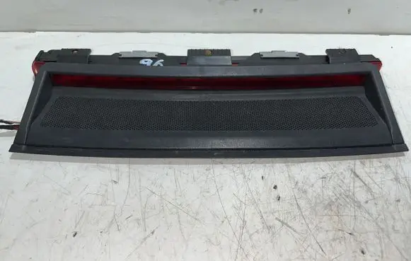 Audi A6 S6 C5 4B Third/center stoplight 4B0945097