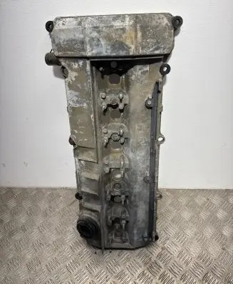 BMW 5 E34 Rocker cam cover 1722383