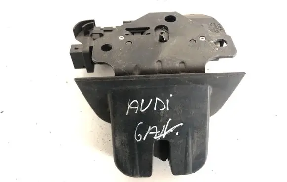 Audi A3 S3 8P Tailgate/trunk/boot lock/catch/latch 8P4827505C