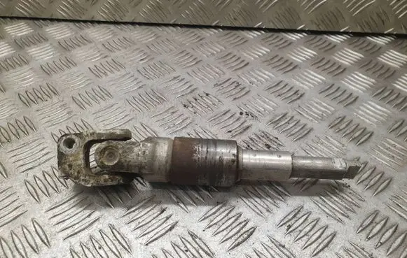 Volvo V70 Steering column universal joint