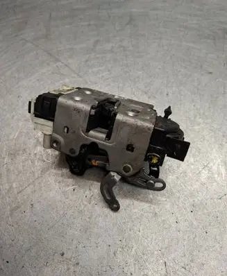 Mercedes-Benz C W204 Rear door lock A2047301435 ZGS004