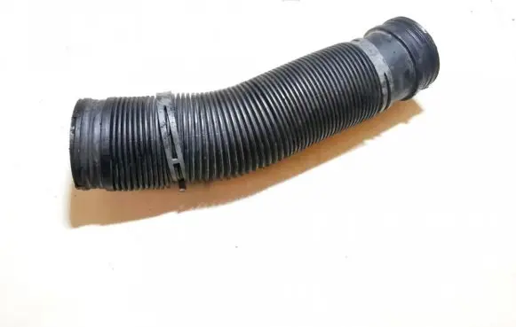 Skoda Octavia Mk1 (1U) Air intake hose/pipe 1j0129681