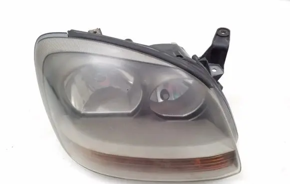 Nissan Almera Tino Headlight/headlamp