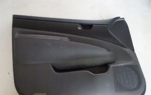 Toyota Prius (XW20) Front door card panel trim