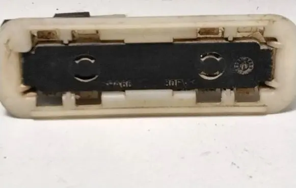 Citroen C2 Tailgate/boot open switch button 2915
