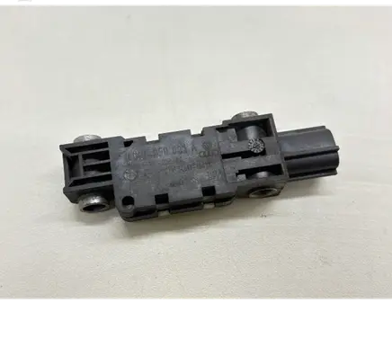 Audi A8 S8 D3 4E Airbag deployment crash/impact sensor 8E0959651A