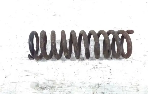 Mercedes-Benz E W124 Rear coil spring