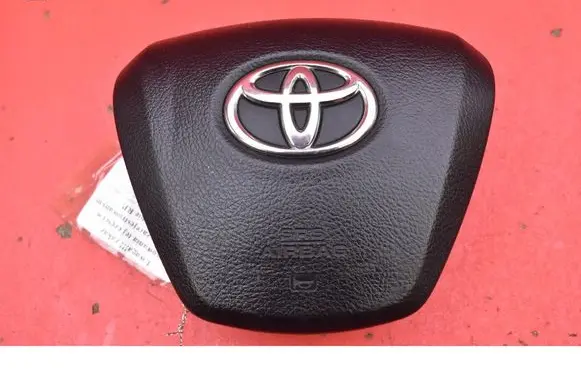 Toyota Avensis Verso Steering wheel airbag 
