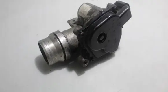 Renault Megane III Engine shut-off valve 