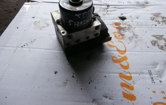 Ford Galaxy ABS Pump 7M3907379G