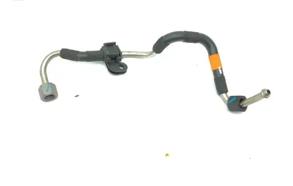 Hyundai Kona I Fuel injector supply line/pipe 