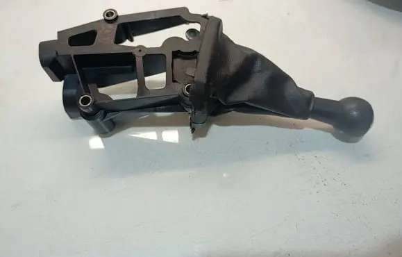 Citroen C3 Gear shifter/selector 9688833580