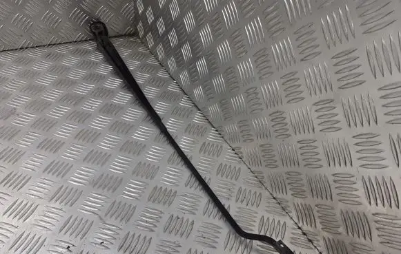Renault Scenic I Front wiper blade arm 7700843526