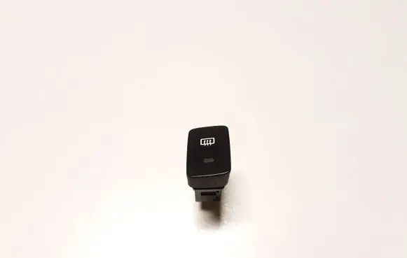 Hyundai Tucson JM Windscreen/window heater switch 937102E901 6212 8199