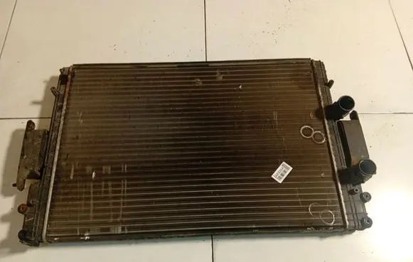 Iveco Daily 30.8 - 9 Coolant radiator