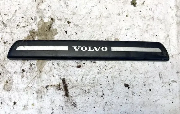 Volvo V50 Front sill trim cover 08622671