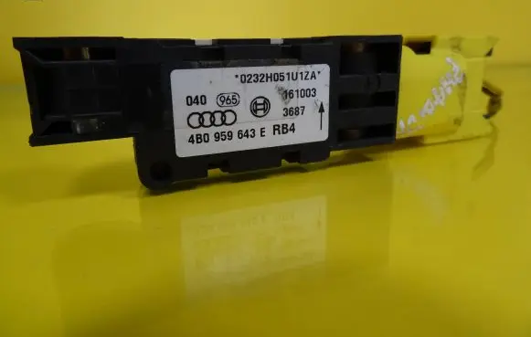 Audi A6 S6 C6 4F Airbag deployment crash/impact sensor 4B0959643E