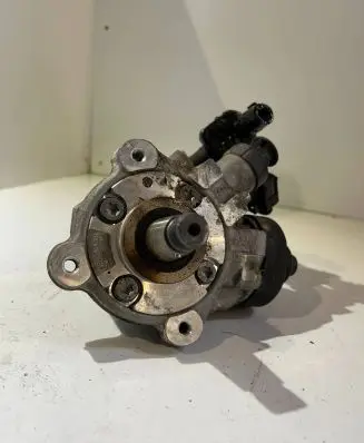 Volkswagen PASSAT B6 Fuel injection high pressure pump 0445010507 CACP4S1R35