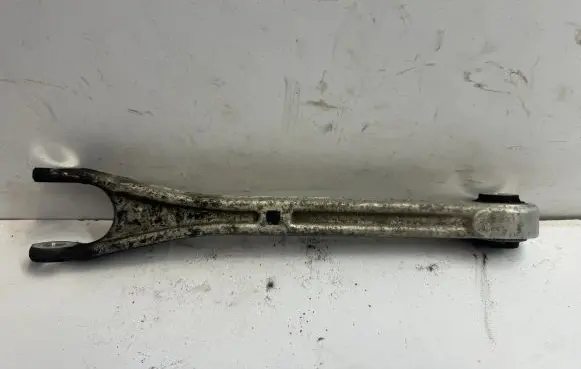 Maserati Levante Rear upper control arm/wishbone 0670002808